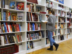 Academic looks for a research journal in public library